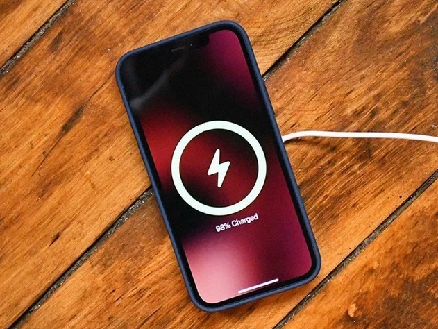 屯昌苹果手机维修分享iPhone 12可以随便充电吗 